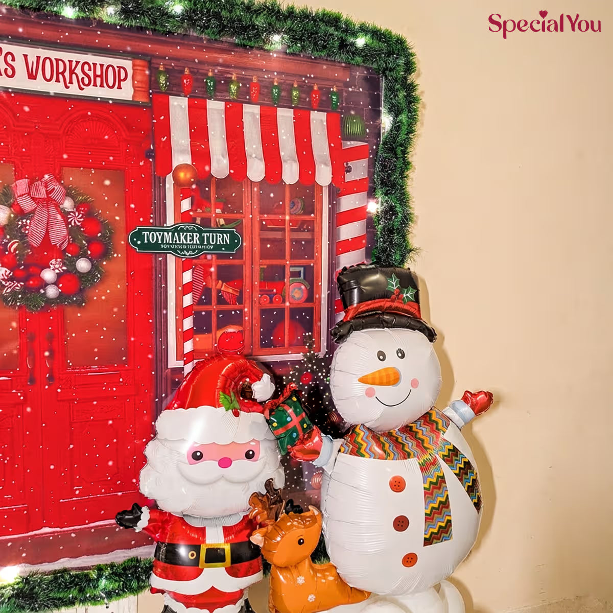 Santa Workshop Christmas Balloon Decor