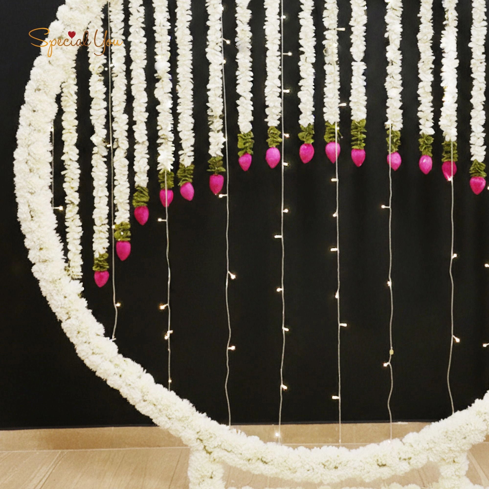 Elegant White Flower Ring Decor