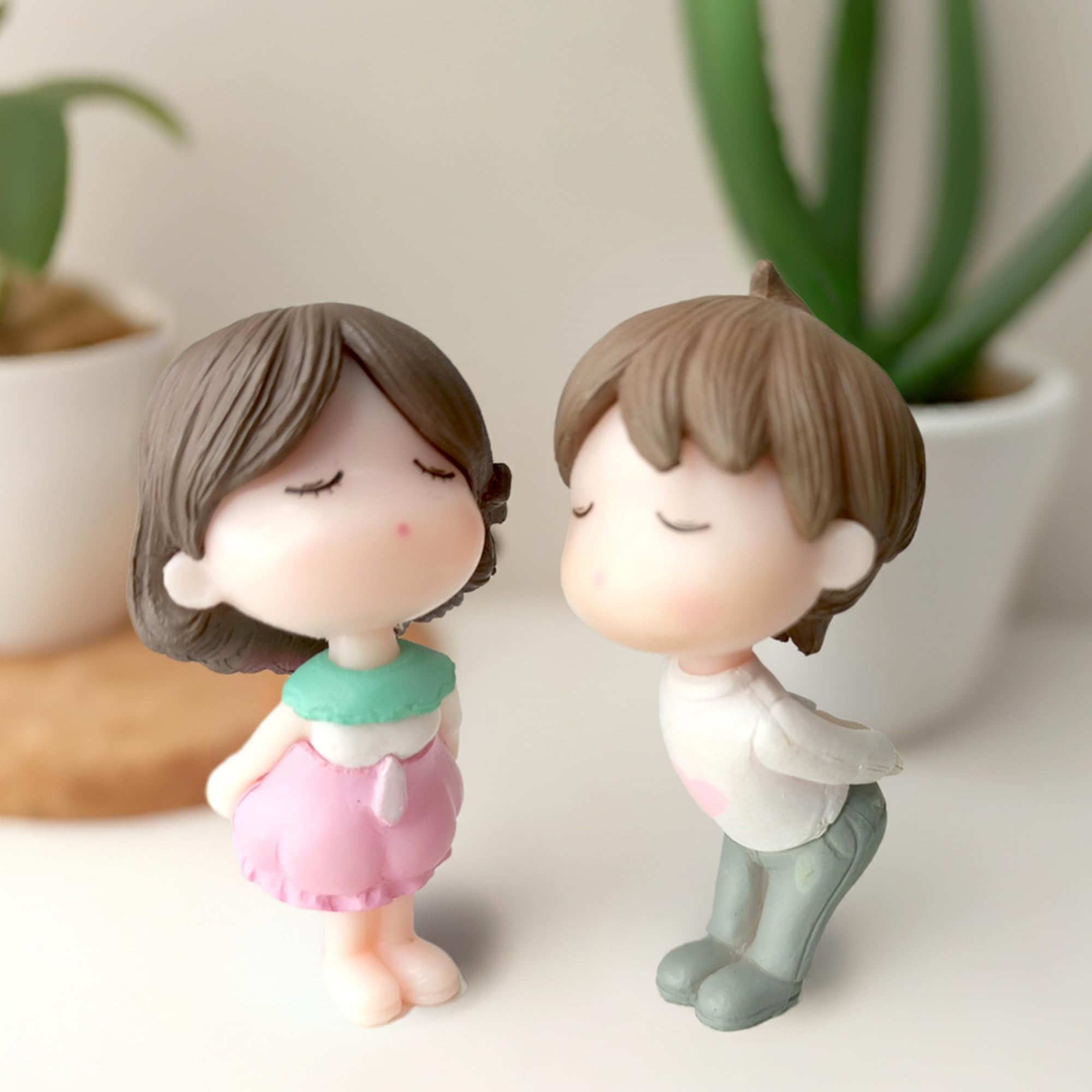 Kiss & Guitar Couple Miniature Combo