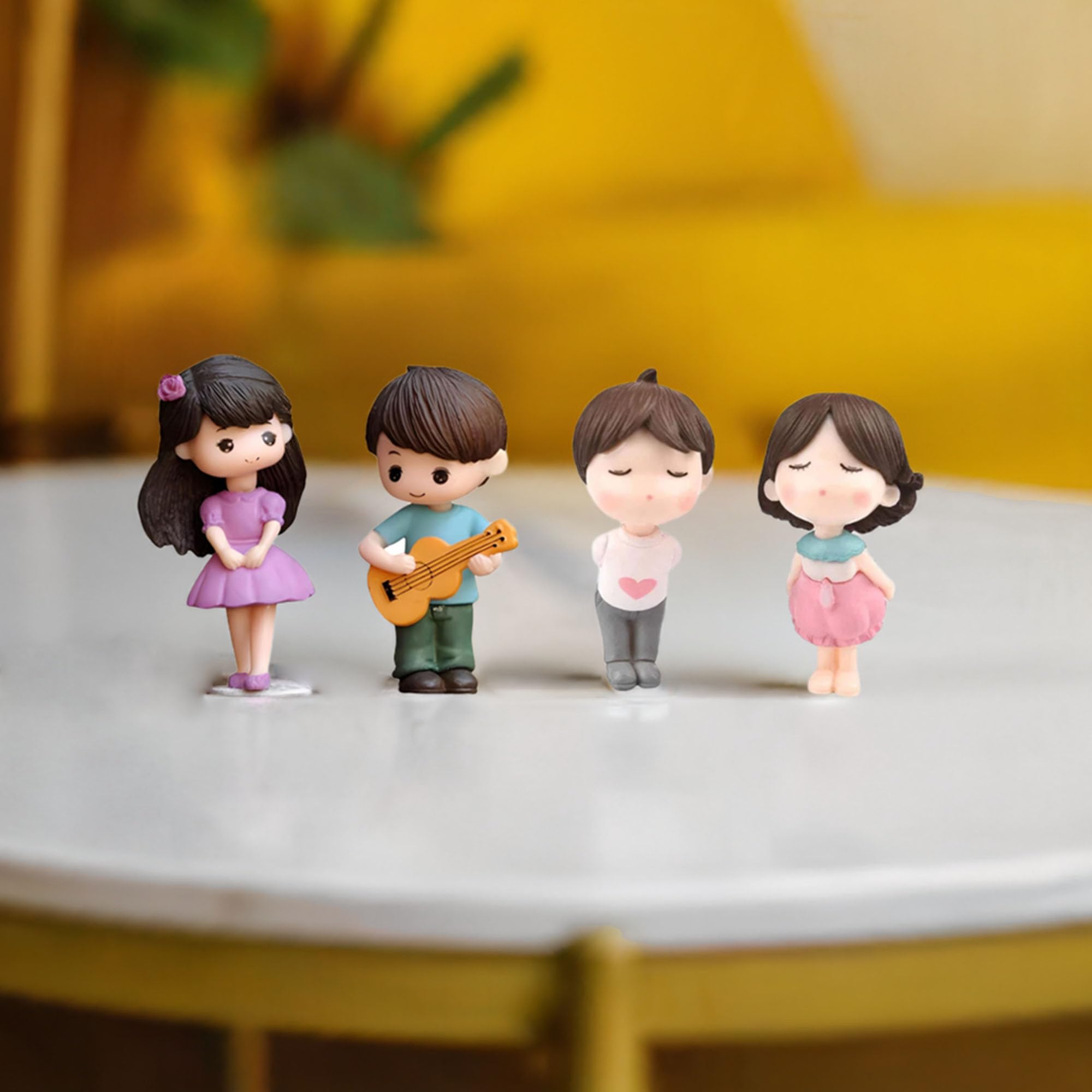 Kiss & Guitar Couple Miniature Combo