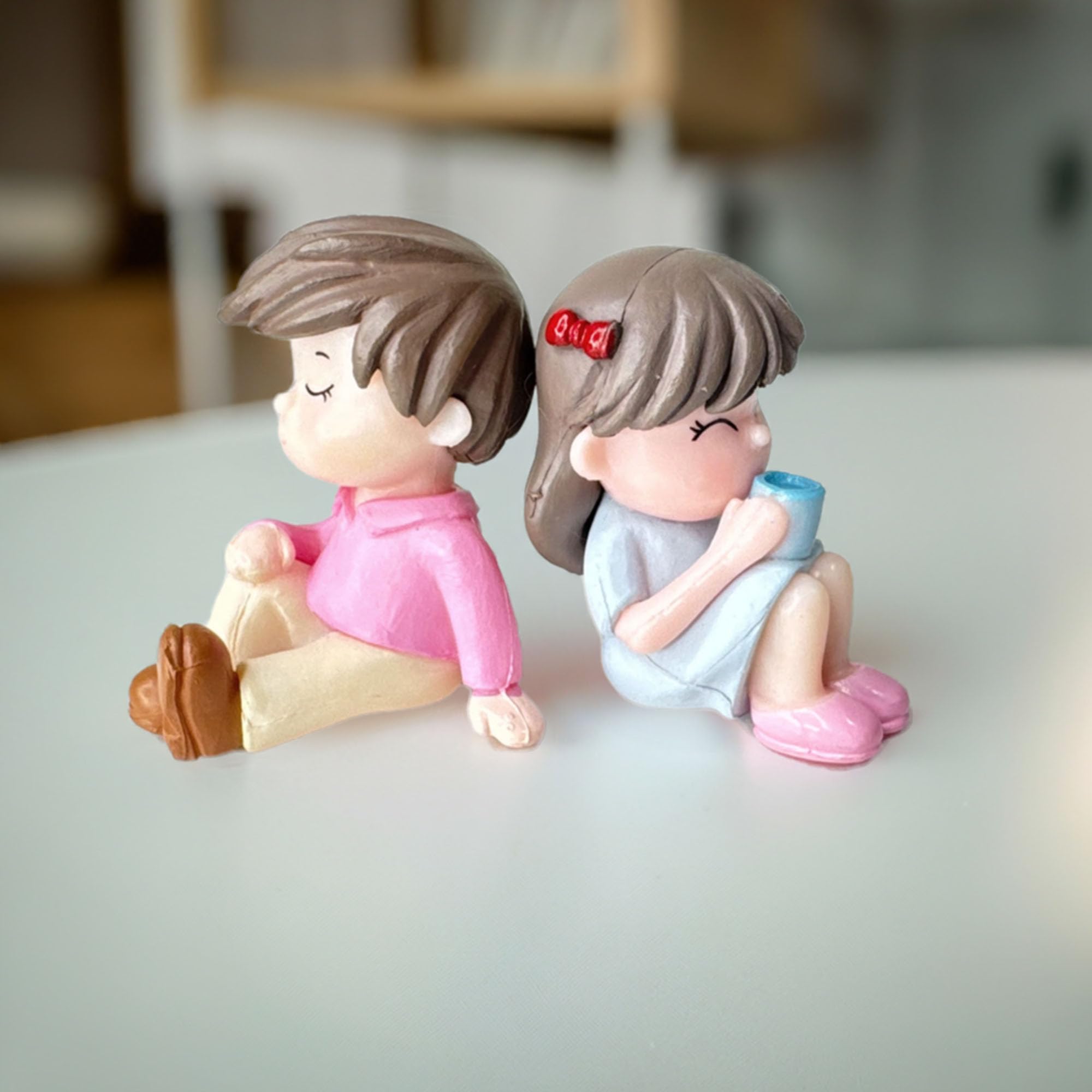 Standing & Coffee Couple Miniature combo