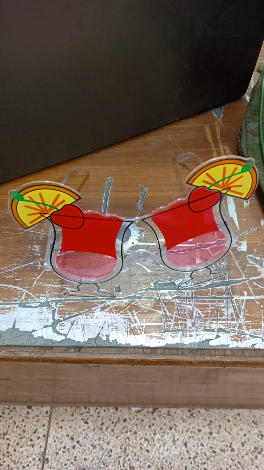 Cocktail Glasses Shaped Goggles for Party