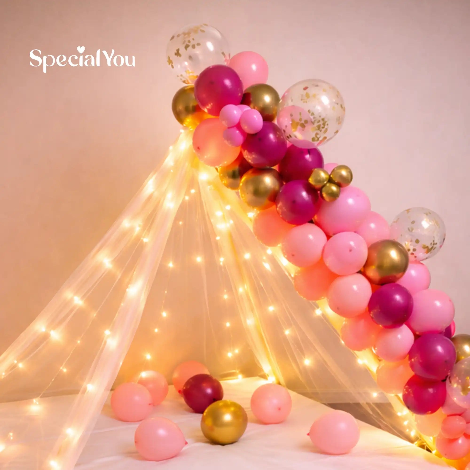 Romantic Balloon & Lights Canopy