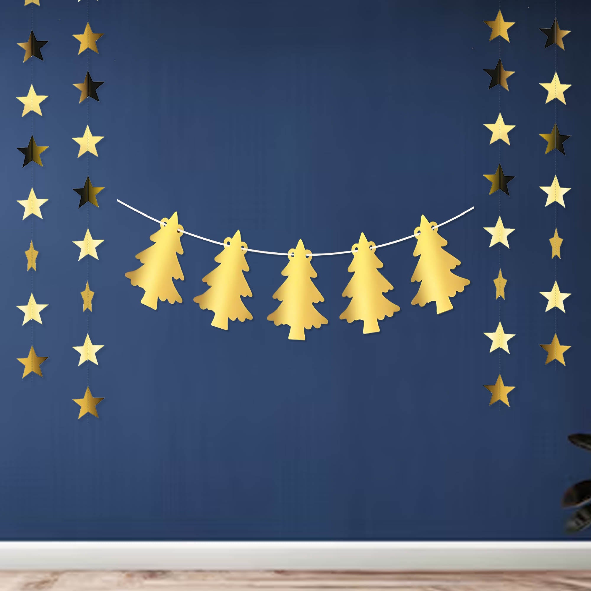 Christmas Tree Banner with Star Bunting