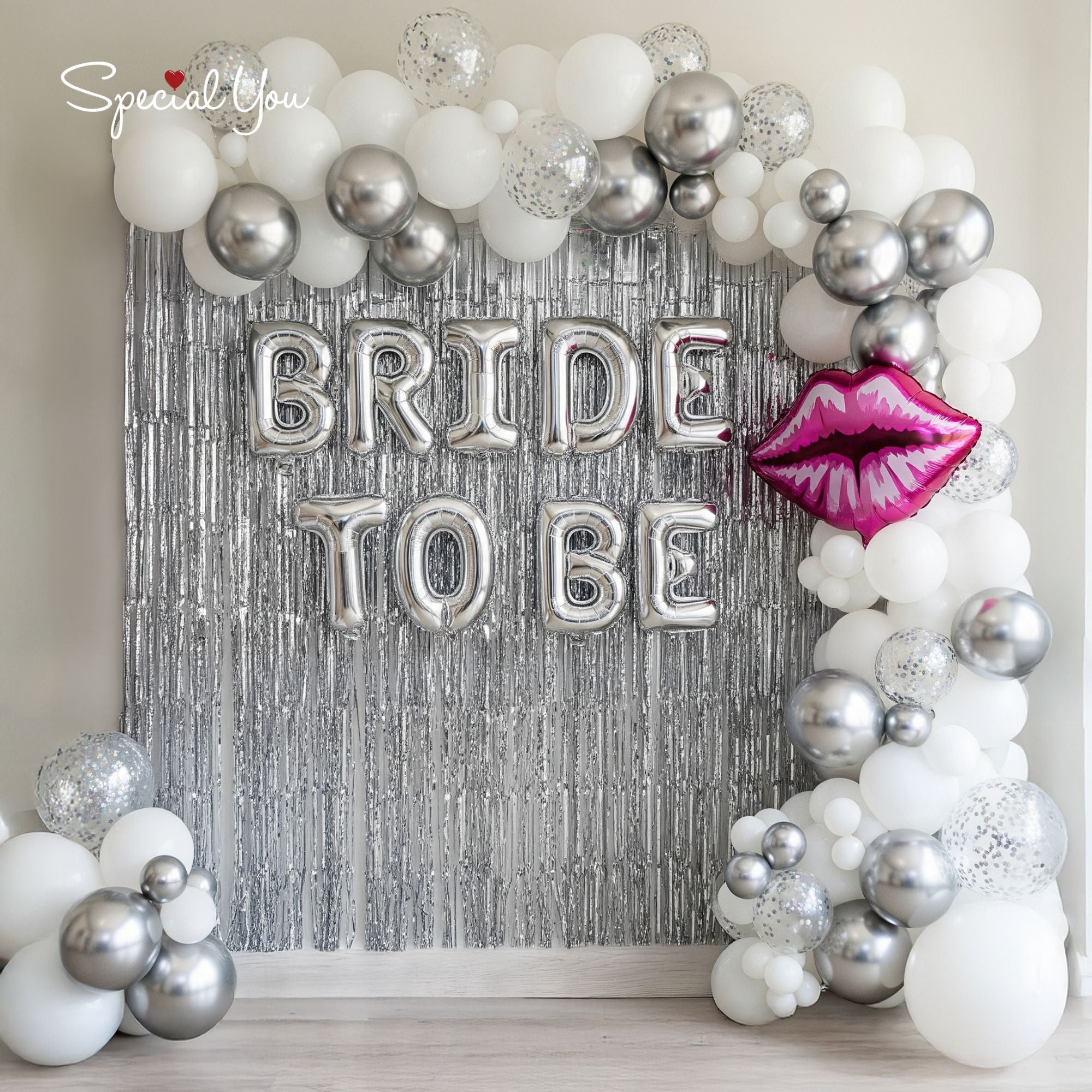 Glam Kiss Bride Bash Decor