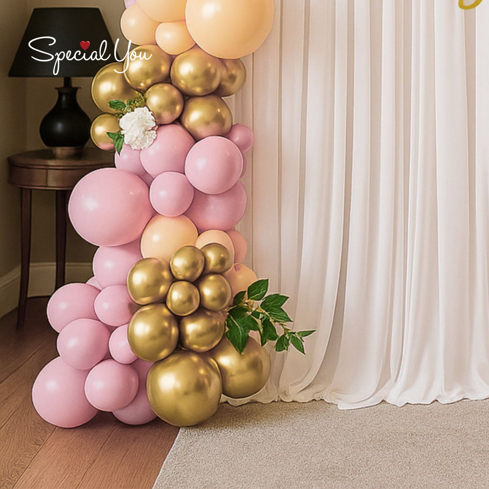 Elegant Bloom Bash Decor