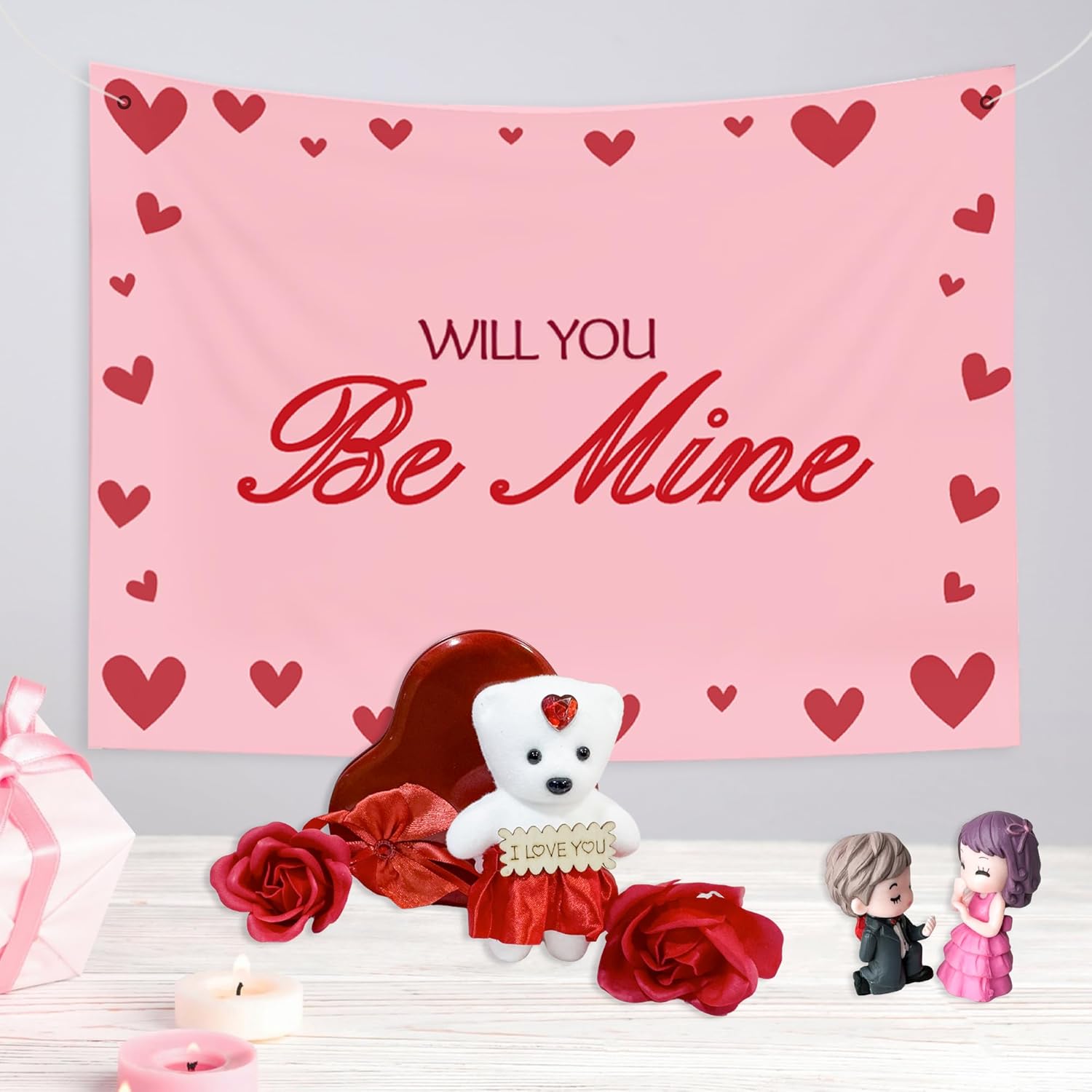 Romantic backdrop, Red heart shape box , Figurines 3 set combo