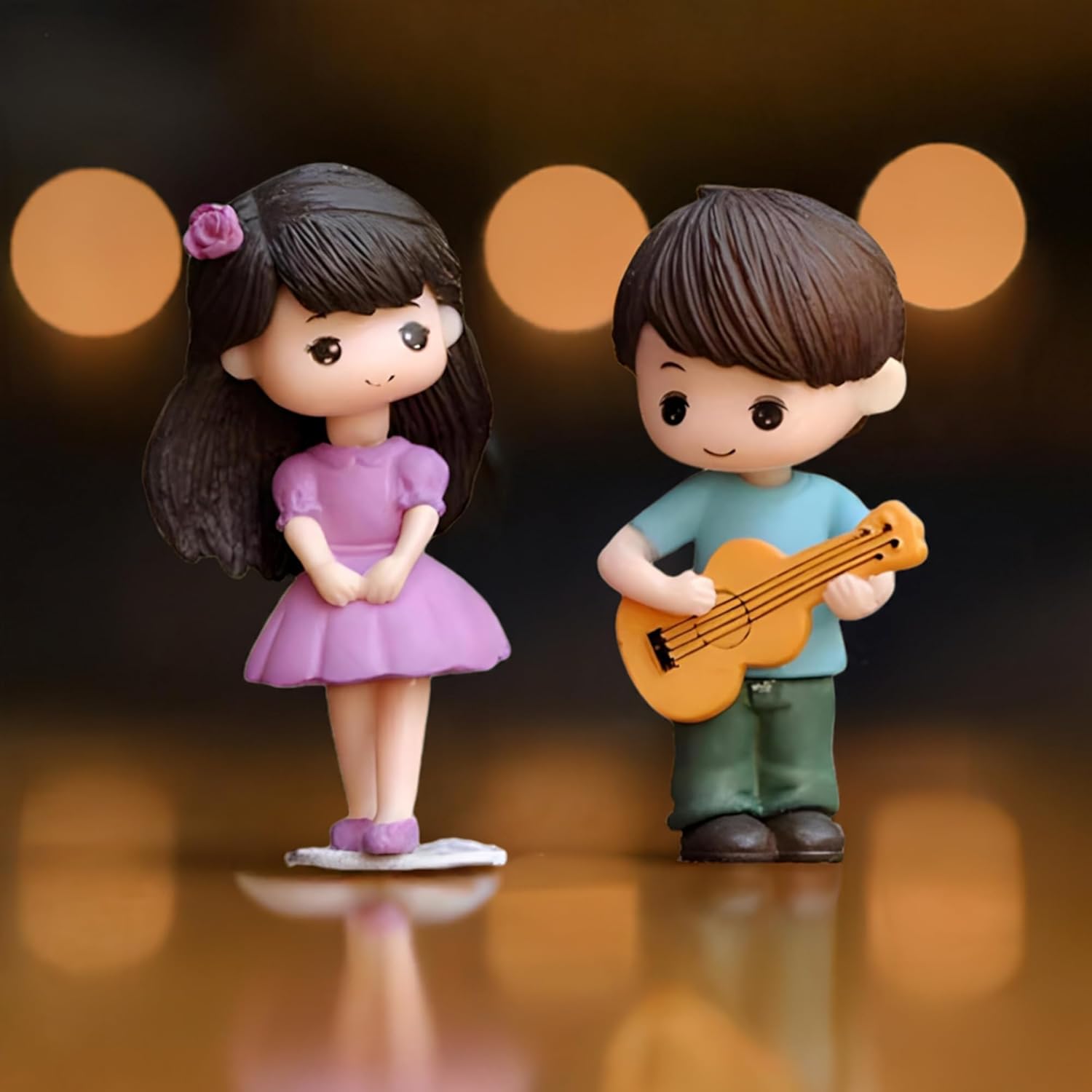 Sitting & Guitar Couple Miniature Combo