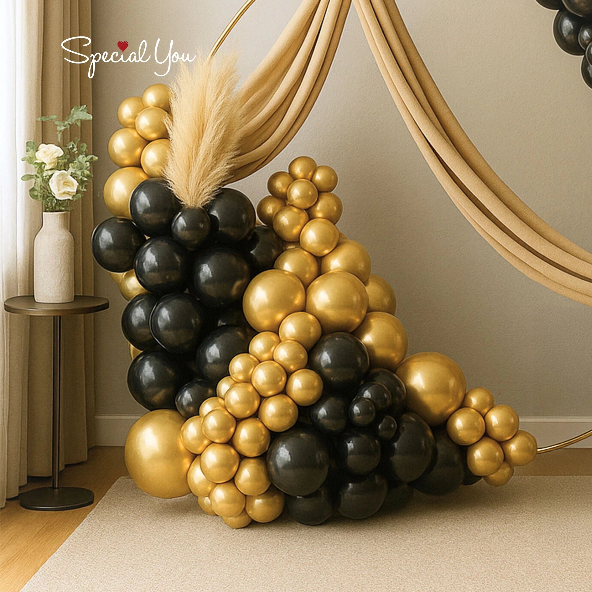 Regal Gold & Black Balloon Ring Decor