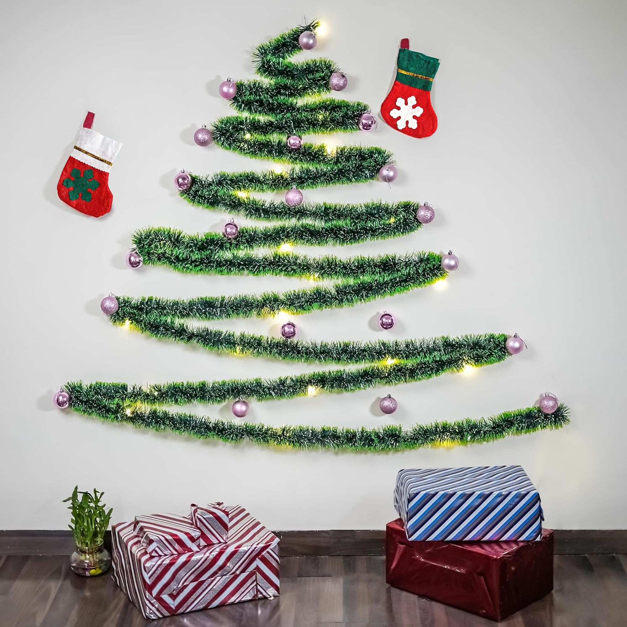 Design a green tinsel Christmas tree to Adorn your wall