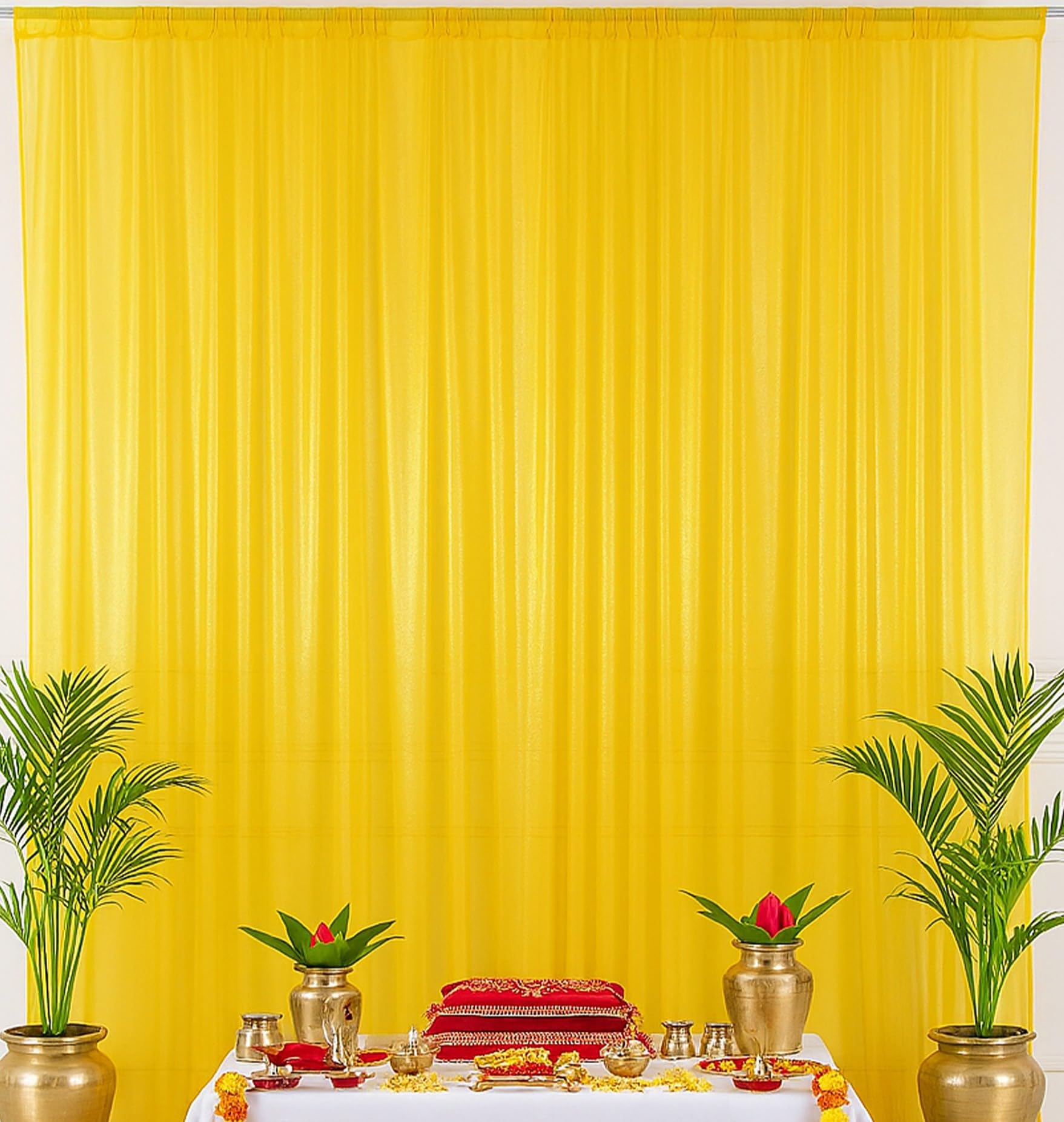 Traditional Yellow Chiffon-Like Backdrop Cloth