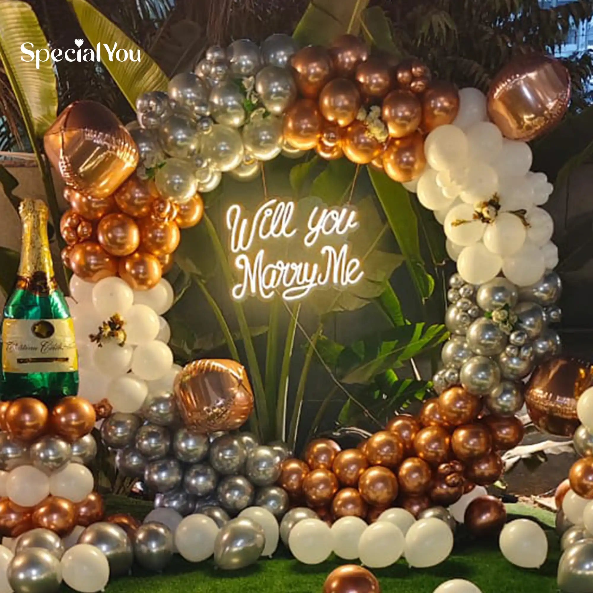 Marry Me Gold Luxury Setup